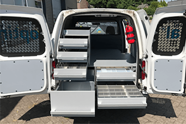 VW Crafter v.a. 2017 Sitzbezug Kunstleder Fahrerkomfort mit zwei  Armlehnenlöchern – Dutch Automotive Parts